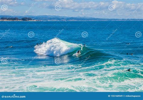 The Art of Surfing Santa Cruz's Magical Seeweed Waves